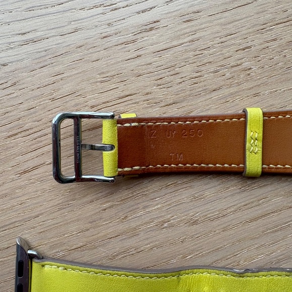 Hermes Apple Leather Strap Single Tour 41mm- Lime - Picture 9 of 12